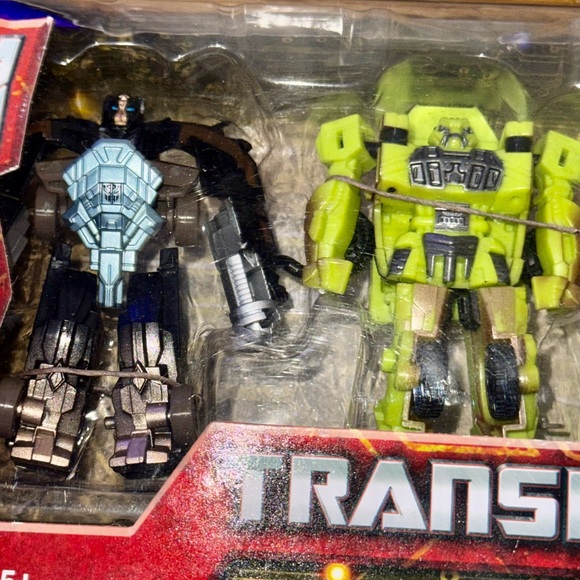 New Transformers Figures Set Of 4 - Picture 3 of 5